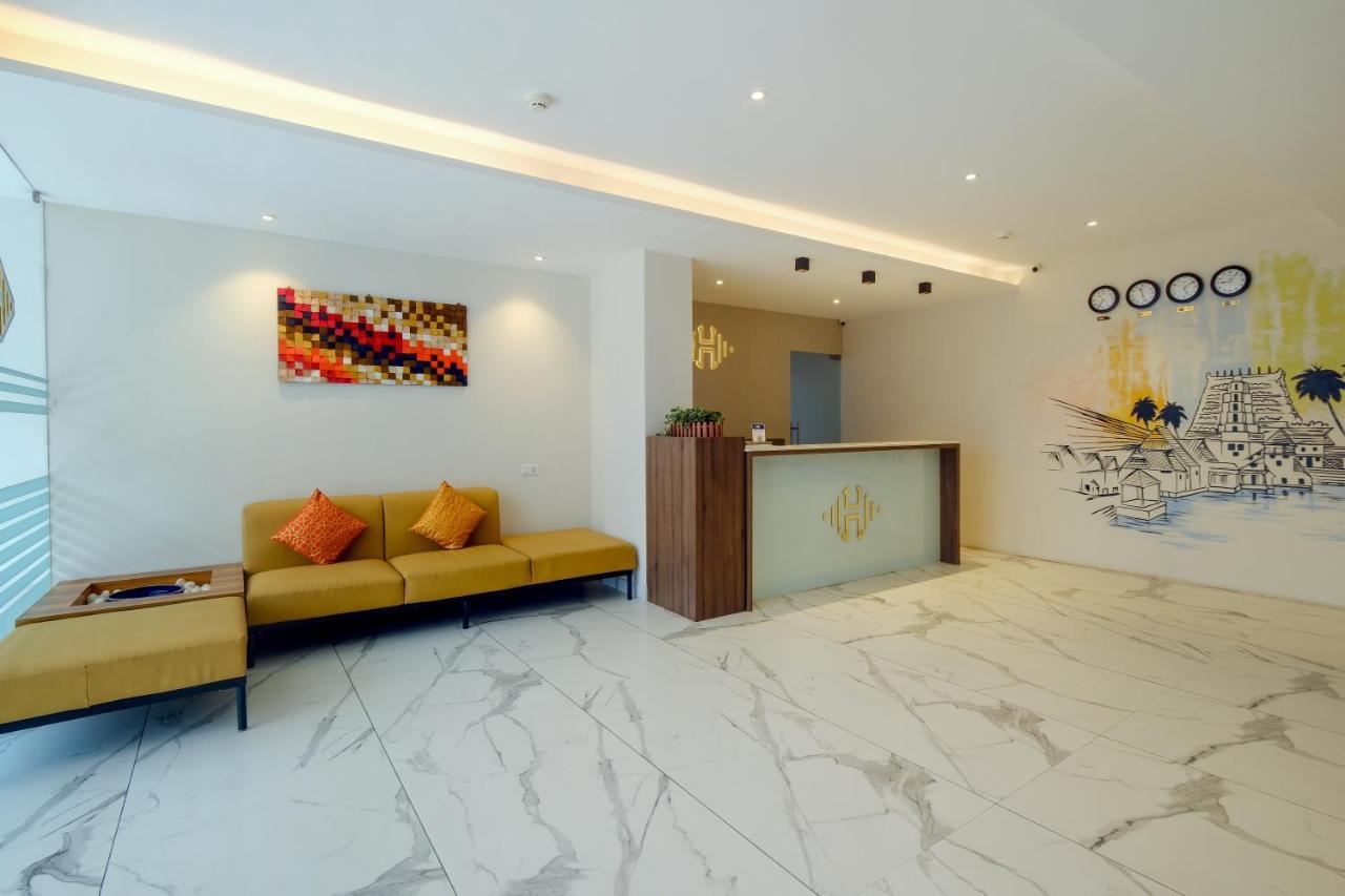 The Heartland Business Hotel, Trivandrum トリバンドラム エクステリア 写真